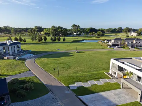 Terreno en Venta en Carlos Spegazzini, USD 65.000