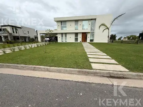 Casa en Venta en Coronel Brandsen, USD 399.000