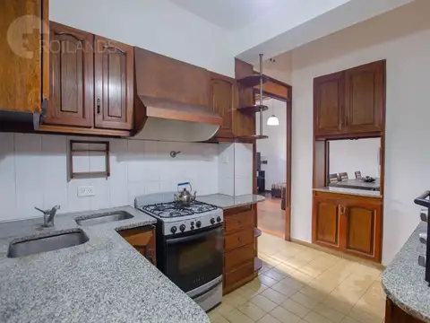 Casa 4 ambientes con 3 baños