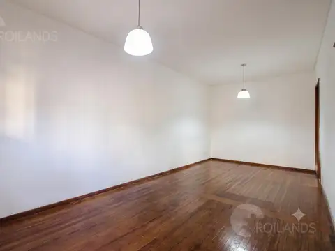 Casa en Venta en Flores, USD 180.000