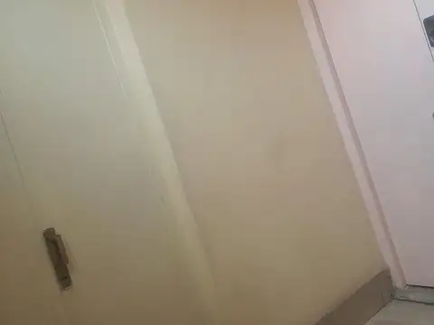 Oportunidad Única en Villa Pueyrredón!!  Piso único tipo Loft 269 mts2 y Sin Expensas!! Ubicación del inmueble : – 1er Piso por escalera (tipo LOFT)