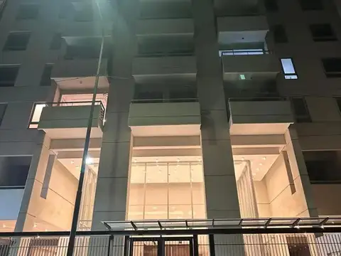 Departamento en Alquiler con 1 cocheras