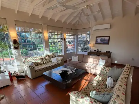 Casa en Venta en La Verdad, USD 257.000