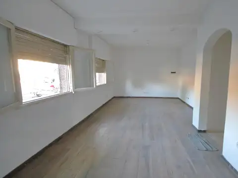 Depto Tipo Casa en Venta de 5 ambientes