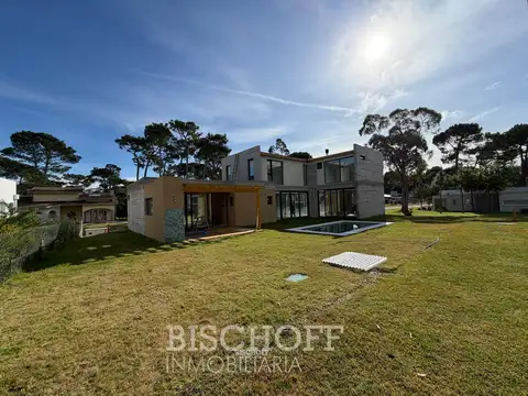 CASA EN VENTA A ESTRENAR | BARRIO ÁLAMOS