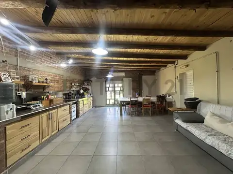 Casa 4 ambientes con 1 baño