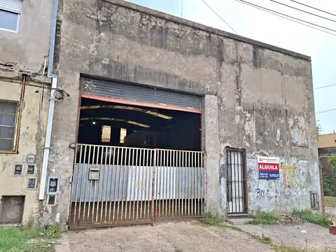 Galpón en alquiler en Isidro Casanova