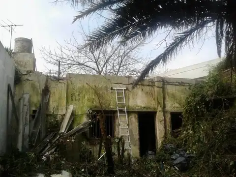 VENTA LOTE 246 M2; QUILMES, SOBRE AVENIDA MITRE