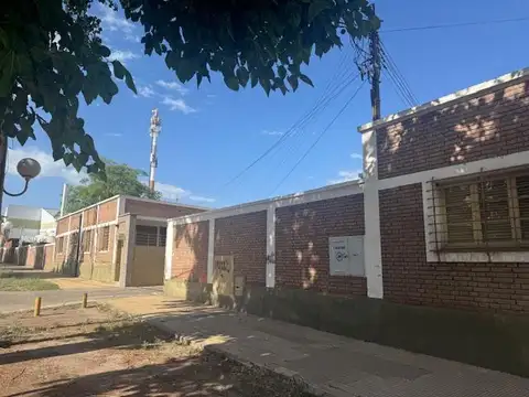 Se vende predio con Galpones y Oficinas en Godoy Cruz - Mendoza