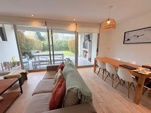 Casa en Alquiler de 3 dormitorios