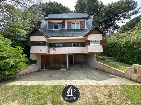 Casa en Duplex de 4 Ambientes en Venta en Pinamar