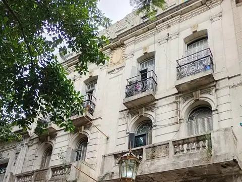 Local en Venta 60 años
