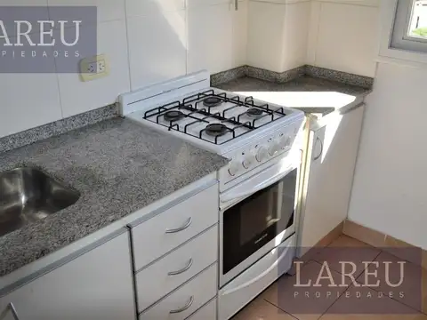 Departamento en Alquiler con 1 cochera
