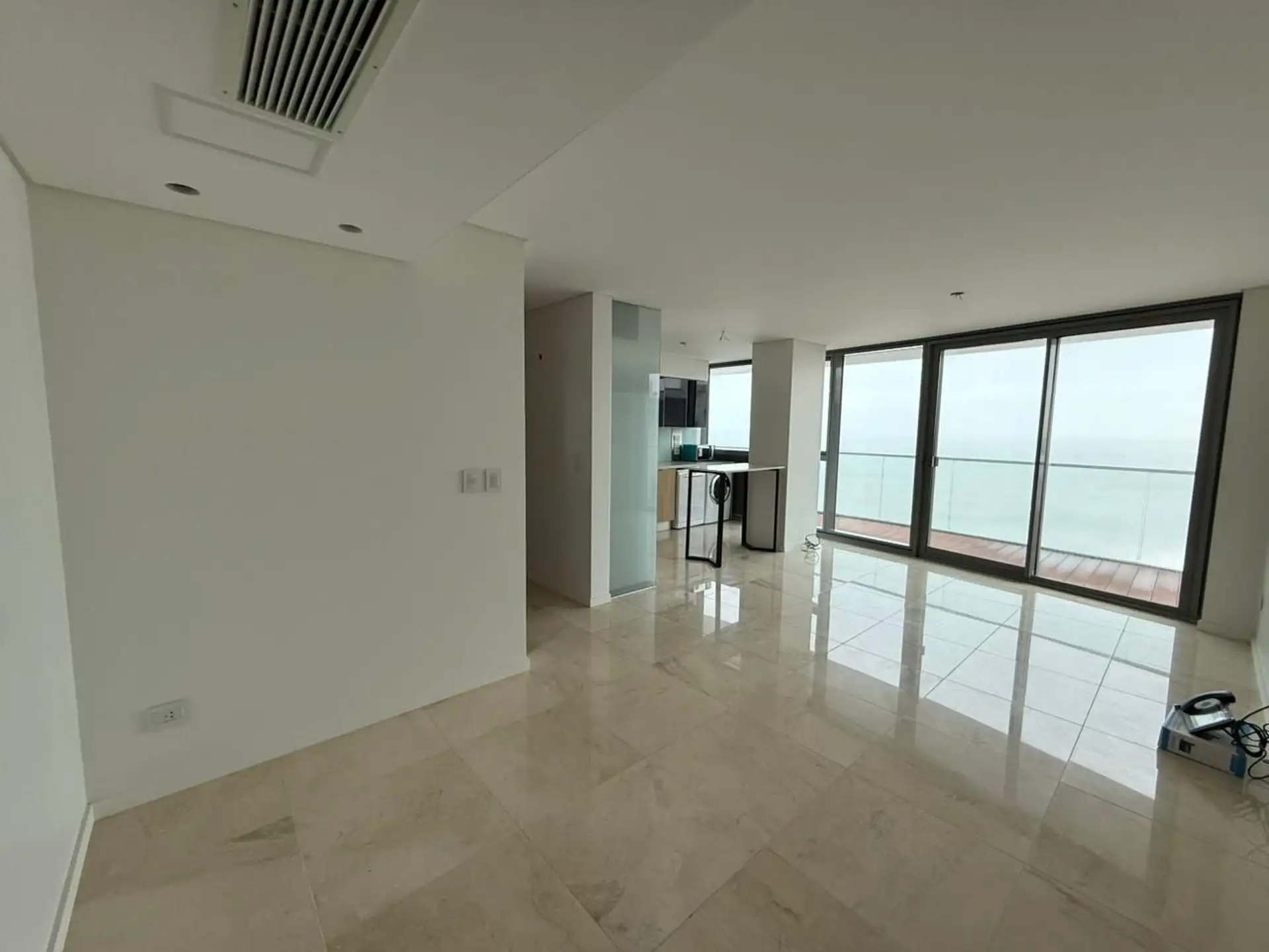 Depto 2 amb, 79m² con balcón terraza y vista al mar — Playa Chica
