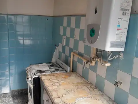 LINDO MONOAMBIENTE EN P.BAJA CON PATIO