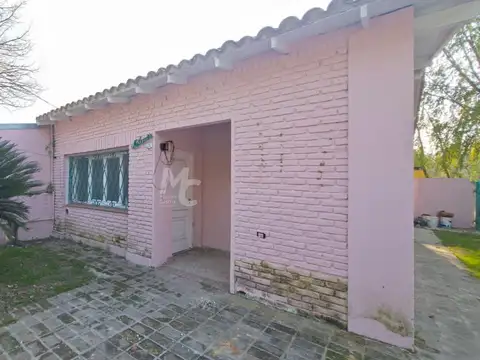 Dos casas sobre lote en venta en Ing. Maschwitz
