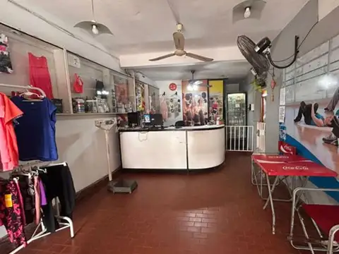 Casa 7 ambientes con 4 baños