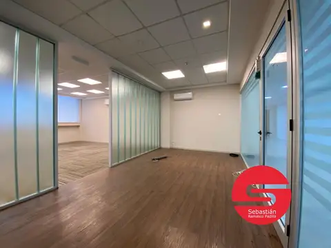 Oficina 3 ambientes con 2 baños