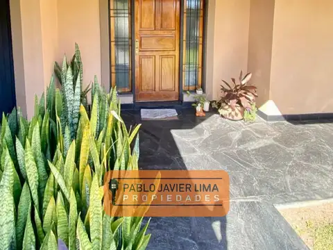 Casa en Venta en El Palomar, USD 160.000