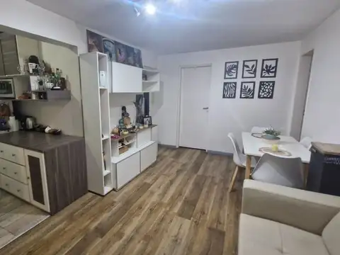 Depto Tipo Casa en Alquiler de 3 ambientes