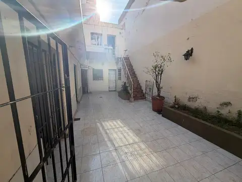 Casa 300 m² Espaciosa en Alquiler con Terraza Amplia y Ambientes Luminosos. Barracas