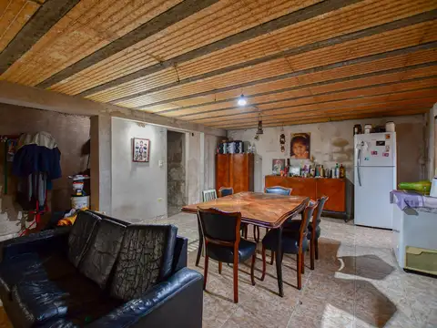 Casa 3 ambientes con 1 baño