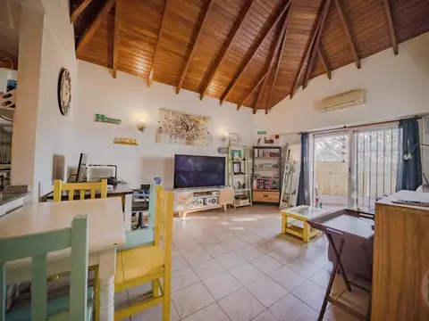 Departamento en  Villa raffo de 3 ambientes en venta