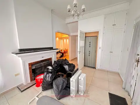 Imponente Chalet de 400 m² en alquiler - Alem 900