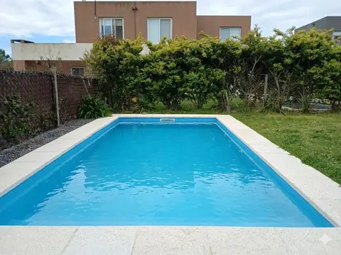 Casa en Alquiler 5 ambientes en Casas de Santa Maria, Villanueva
