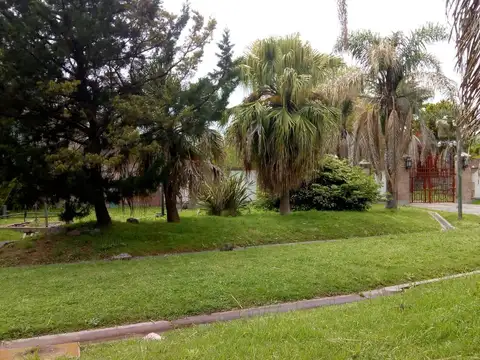 Av de los Constituyentes y Av.  Benavidez