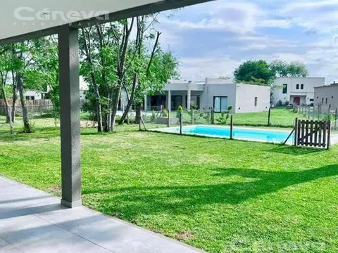 Casa en Venta en San Matias, USD 300.000