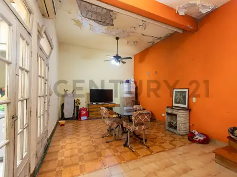 Esteban Echeverria 6400, Piso 0
