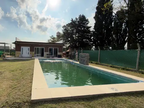 Casa 3 ambientes con 1 baño