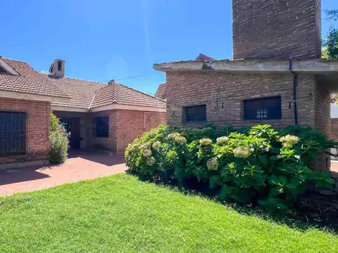 Casa T. De la Colina 387 - Villa Amalia