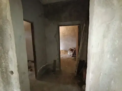 Casa 2 ambientes con 1 baño