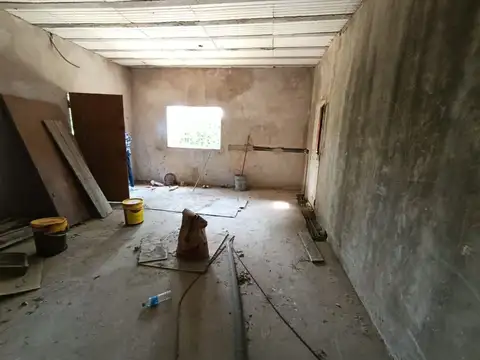CASA A TERMINAR SOBRE LOTE DE 400 m² - Tortuguitas