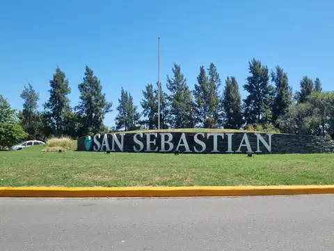 Venta de casa en San Sebastian  Area1 UF 100