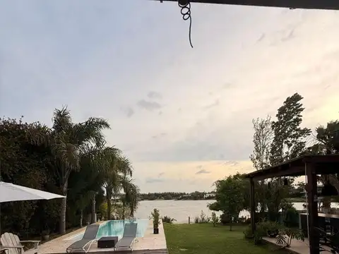 Casa 5 ambientes con 5 baños