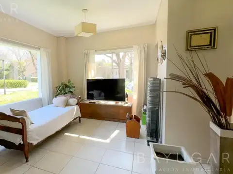 Venta Casa - Barrio Sausalito - Sobre Lote Central - APTO CRÉDITO