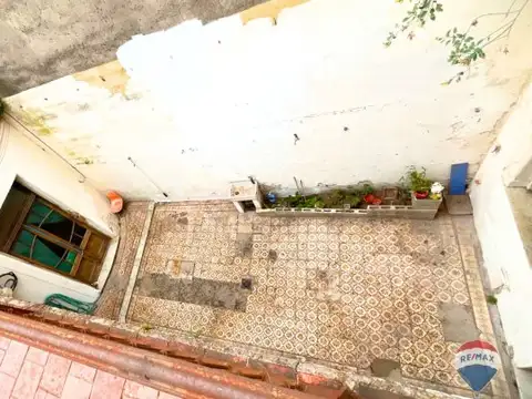 Casa 5 ambientes con 1 baño