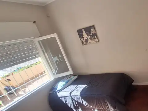 AMPLIO PH EN PLANTA ALTA - LUMINOSO - 4 AMBIENTES + BACÒN+PATIO Y TERRAZA -