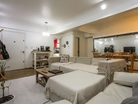 Departamento 4 ambientes con 2 baños