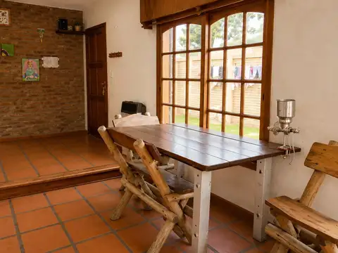 Excelente Casa PH en Merlo c/ Jardín, Quincho, Parrilla y Lavadero