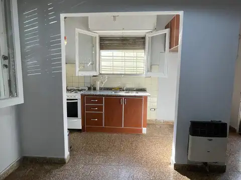 OPORTUNIDAD PH DE 3 AMBIENTES EN VENTA Y ALQUILER CALLE GUEMES 422 TEMPERLEY