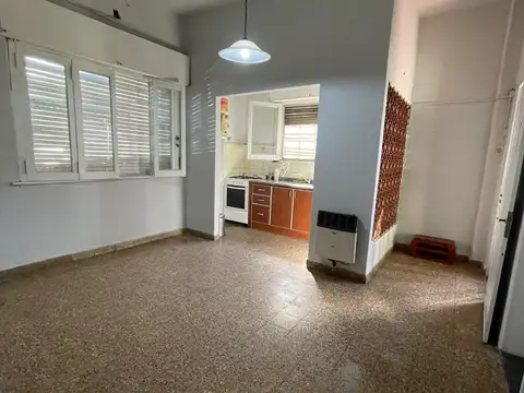 Depto Tipo Casa 3 ambientes con 1 baño