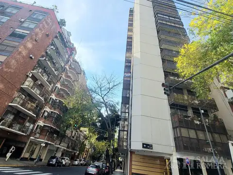 Venta Piso en Recoleta  4  ambientes y dependencias Austria esquina French