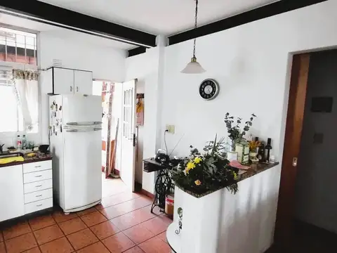 Venta - Casa en Planta Alta en Barrio Echesortu