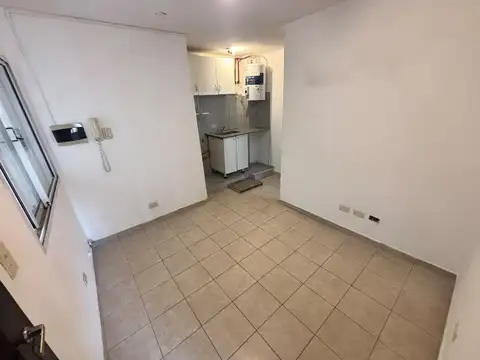 Depto Tipo Casa 3 ambientes con 1 baño