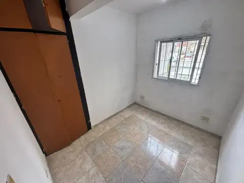 Depto Tipo Casa en Alquiler en Villa Ballester, $ 600.000