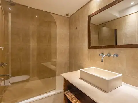 Departamento 6 ambientes con 4 baños